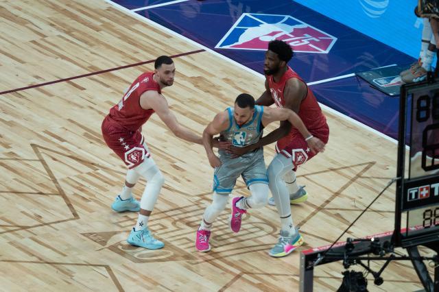 完美体育官网-【现场】仇恨的情绪消失！库里完美表现征服克城球迷